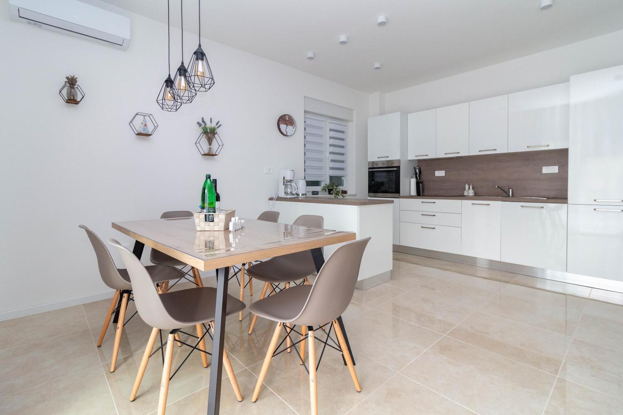 Mare With Pool 50 Meters From The Sea- By Ta Leut Agency *